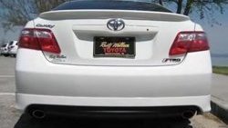 7 349 р. Накладка заднего бампера SARONA Toyota Camry XV40 рестайлинг (2009-2011) (Неокрашенная)  с доставкой в г. Пермь. Увеличить фотографию 2