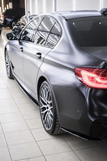 5 999 р. Накладки M-Perfomance под задний бампер (мини-лезвия) Inmax  BMW 5 серия  G30 (2016-2020) дорестайлинг, седан (цвет: черный глянец)  с доставкой в г. Пермь. Увеличить фотографию 8