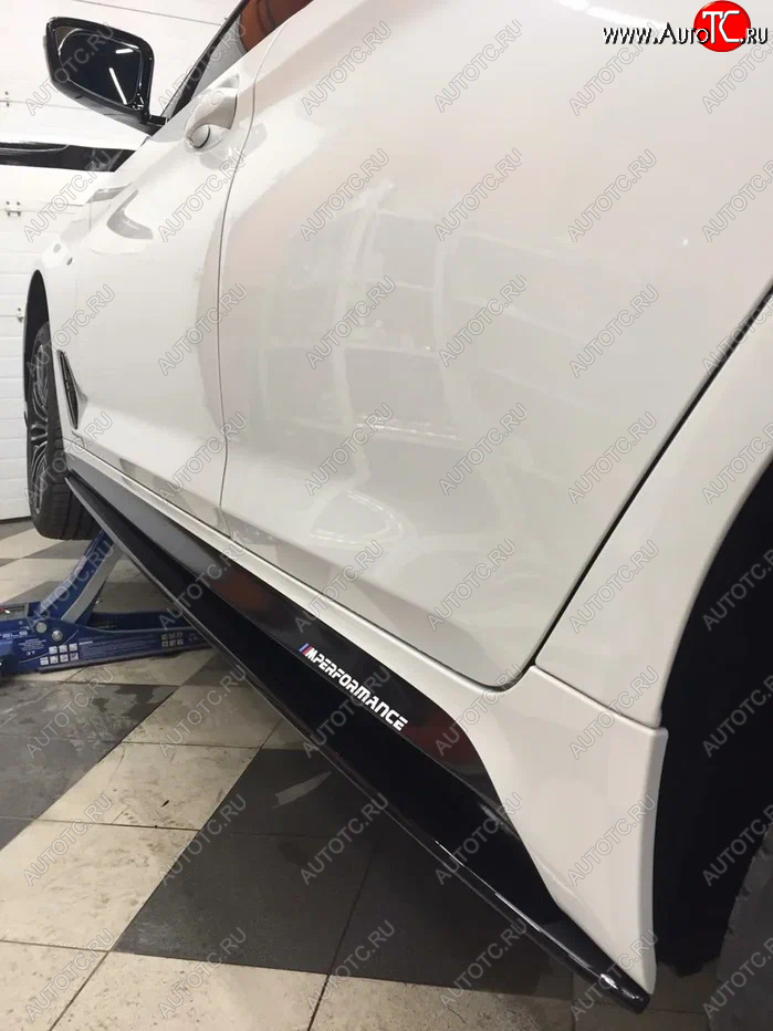 10 999 р. Пластиковые накладки под пороги M-порогов  BMW 5 серия  G30 (2016-2020) дорестайлинг, седан (черный глянец)  с доставкой в г. Пермь