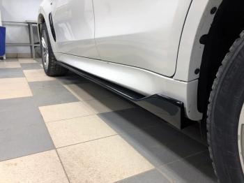 Пластиковые накладки под пороги М-Perfomance BMW X5  F15 - X6  F16 (цвет: черный глянец)