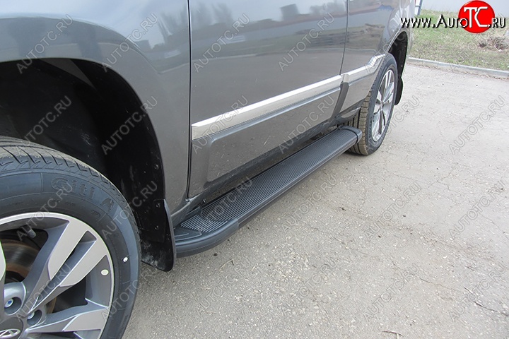 13 099 р. Алюминиевые пороги для ног Slitkoff (Optima) Chery Tiggo 3 (2014-2020) (Чёрные)  с доставкой в г. Пермь