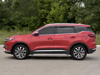 21 999 р. Порожки для ног SLITKOFF (Ø42 мм) Chery Tiggo 7 PRO (2019-2025) (профиль - сталь окрашенная, лист - алюминий)  с доставкой в г. Пермь. Увеличить фотографию 3