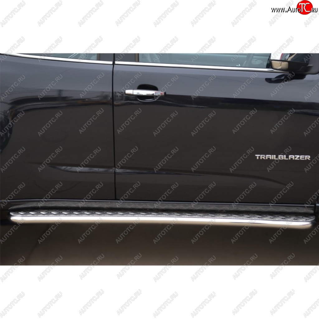 24 649 р. Широкая защита порогов с трубой d42 мм SLITKOFF v2 Chevrolet Trailblazer GM800 дорестайлинг (2012-2016)  с доставкой в г. Пермь