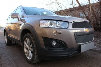 Защитная сетка радиатора в бампер Стрелка 11 Премиум (алюминий) Chevrolet Captiva (2013-2016) 2-ой рестайлинг (Цвет: черный)
