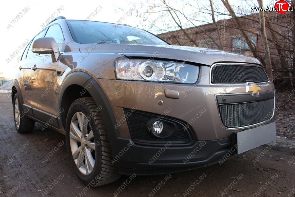 7 799 р. Защитная сетка радиатора в бампер Стрелка 11 Премиум (алюминий) Chevrolet Captiva 2-ой рестайлинг (2013-2016) (Цвет: черный)  с доставкой в г. Пермь