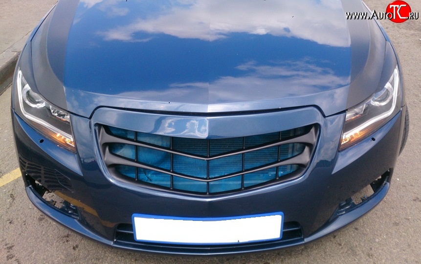 3 529 р. Радиаторная решётка (дорестайлинг) Sport v2 Chevrolet Cruze J305 хэтчбек дорестайлинг (2009-2012) (Неокрашенная)  с доставкой в г. Пермь