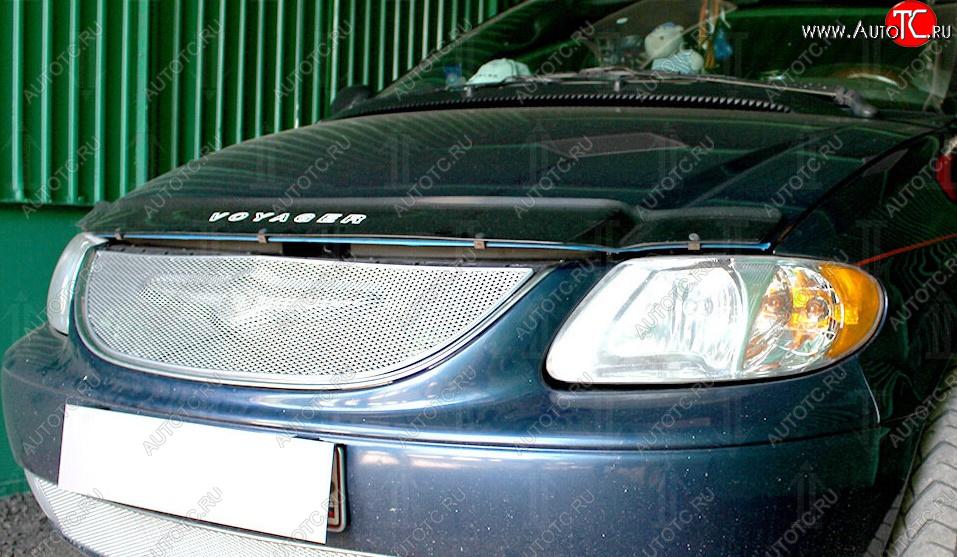 5 299 р. Защитная сетка решетки радиатора Стрелка 11 Премиум (алюминий)  Chrysler Voyager  RG минивэн (2000-2004) дорестайлинг (Цвет: хром)  с доставкой в г. Пермь