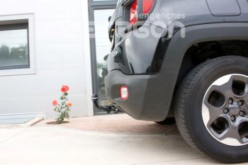 10 979 р. Фаркоп Aragon. (шар S) Fiat 500X 334 рестайлинг (2018-2023)  с доставкой в г. Пермь. Увеличить фотографию 4
