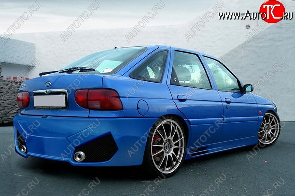 28 999 р. Задний бампер Golardo Ford Escort ANL 1-ый рестайлинг универсал (1992-1994)  с доставкой в г. Пермь