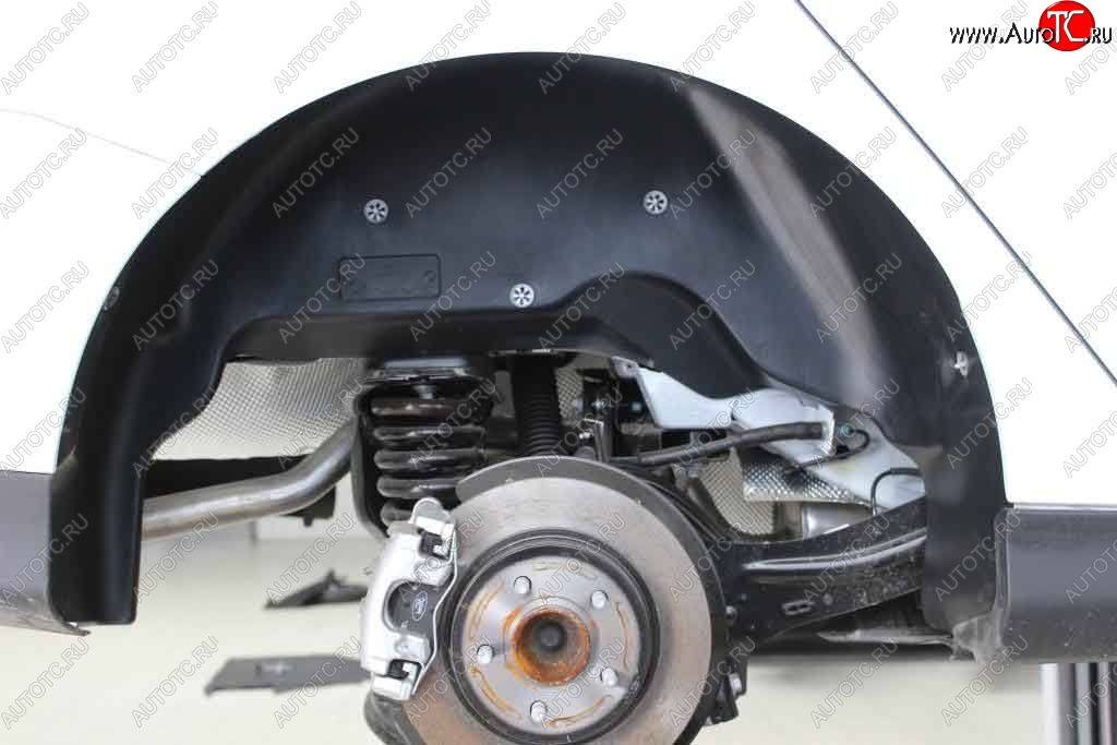 1 899 р. Задний правый подкрылок Novline Ford Focus 3 универсал рестайлинг (2014-2019)  с доставкой в г. Пермь