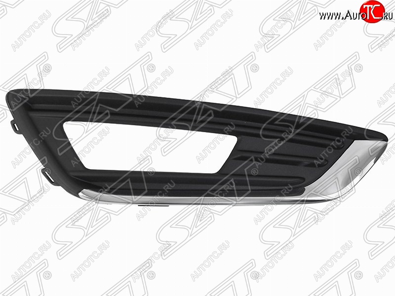 549 р. Правая оправа противотуманной фары SAT (с хром. молдингом) Ford Focus 3 седан рестайлинг (2014-2019)  с доставкой в г. Пермь