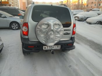 3 899 р. Чехол запасного колеса Трофей Снайпера Chevrolet Niva 2123 дорестайлинг (2002-2008) (Неокрашенный)  с доставкой в г. Пермь. Увеличить фотографию 15