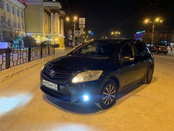 1 899 р. Дефлектор капота CA-Plastiс Toyota Auris E150 хэтчбэк 5 дв. рестайлинг (2010-2012) (Classic черный, Без надписи)  с доставкой в г. Пермь. Увеличить фотографию 2