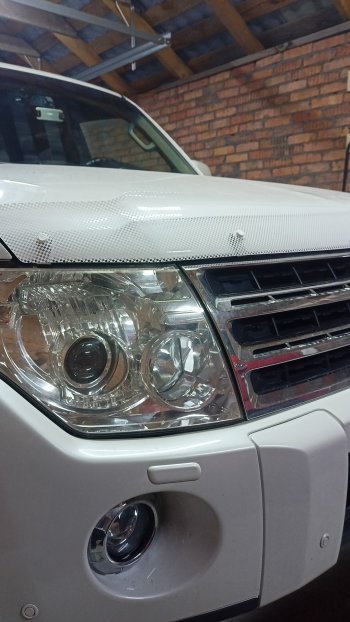 2 199 р. Дефлектор капота CA-Plastiс  Mitsubishi Pajero  4 V90 (2006-2015) дорестайлинг, 1-ый рестайлинг (серия Шелкография белая)  с доставкой в г. Пермь. Увеличить фотографию 4