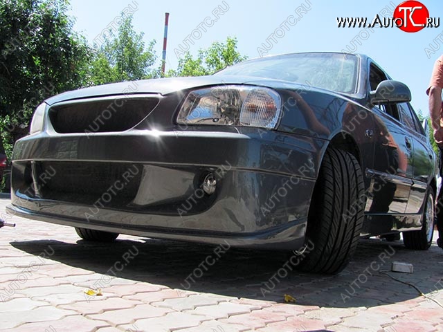 6 099 р. Передний бампер Racer Hyundai Accent 2 LC седан дорестайлинг (ТагАЗ) (1999-2012) (Неокрашенный)  с доставкой в г. Пермь