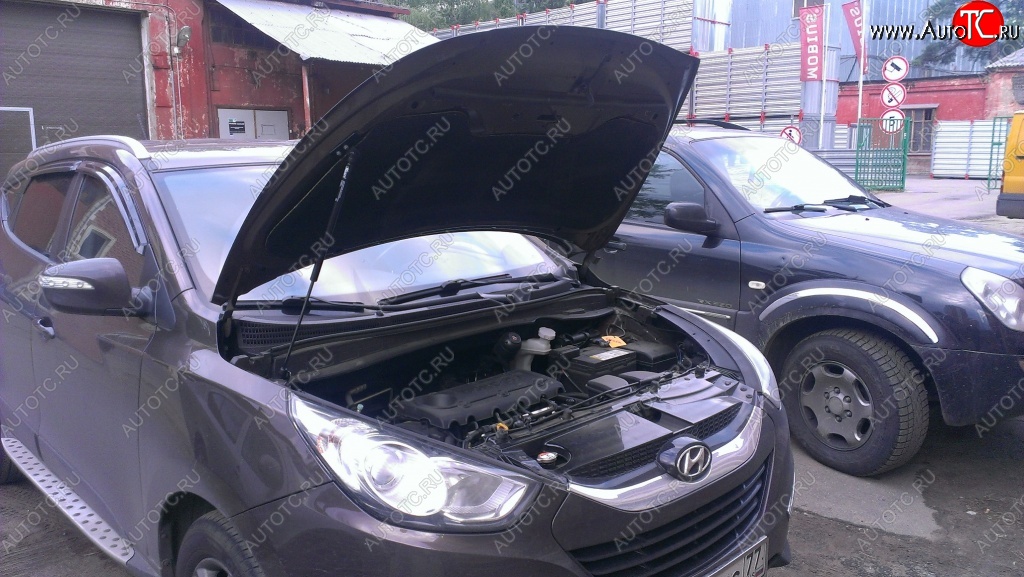 2 969 р. Газовый упор капота Broomer  Hyundai IX35  LM (2009-2018) дорестайлинг, рестайлинг  с доставкой в г. Пермь