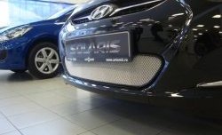 1 539 р. Сетка на бампер Russtal (хром) Hyundai Solaris RBr седан дорестайлинг (2010-2014)  с доставкой в г. Пермь. Увеличить фотографию 2