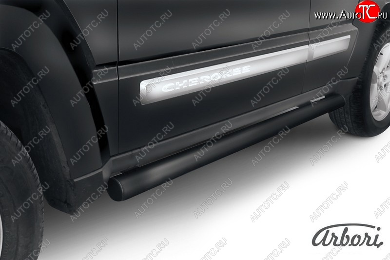 7 199 р. Защита штатных порогов Arbori (черная, d76 mm).  Jeep Cherokee  KJ (2001-2005) дорестайлинг  с доставкой в г. Пермь