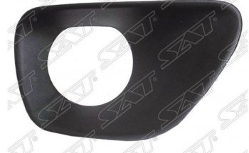Правая оправа противотуманной фары SAT Jeep Grand Cherokee WK2 дорестайлинг (2010-2013)