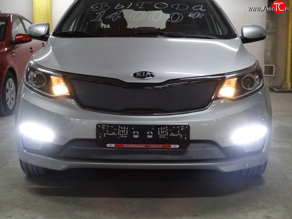 1 539 р. Нижняя сетка на бампер Russtal (хром) KIA Rio 3 QB хэтчбек 5 дв. рестайлинг (2015-2017)  с доставкой в г. Пермь
