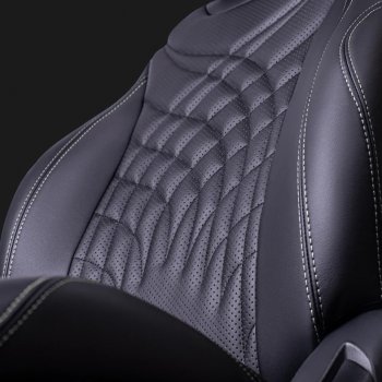 25 899 р. Чехлы для сидений Lord Autofashion Байрон ЖУК (экокожа, спинка 60/40, 3 Г-образных подголовника)  KIA Soul  SK3 (2018-2022) (Черный, вставка черная, строчка серая)  с доставкой в г. Пермь. Увеличить фотографию 2