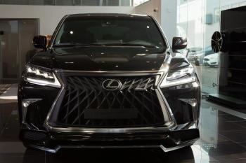Решетка радиатора HEMMES Lexus LX570 J200 дорестайлинг (2007-2012) (цвет: черный матовый)