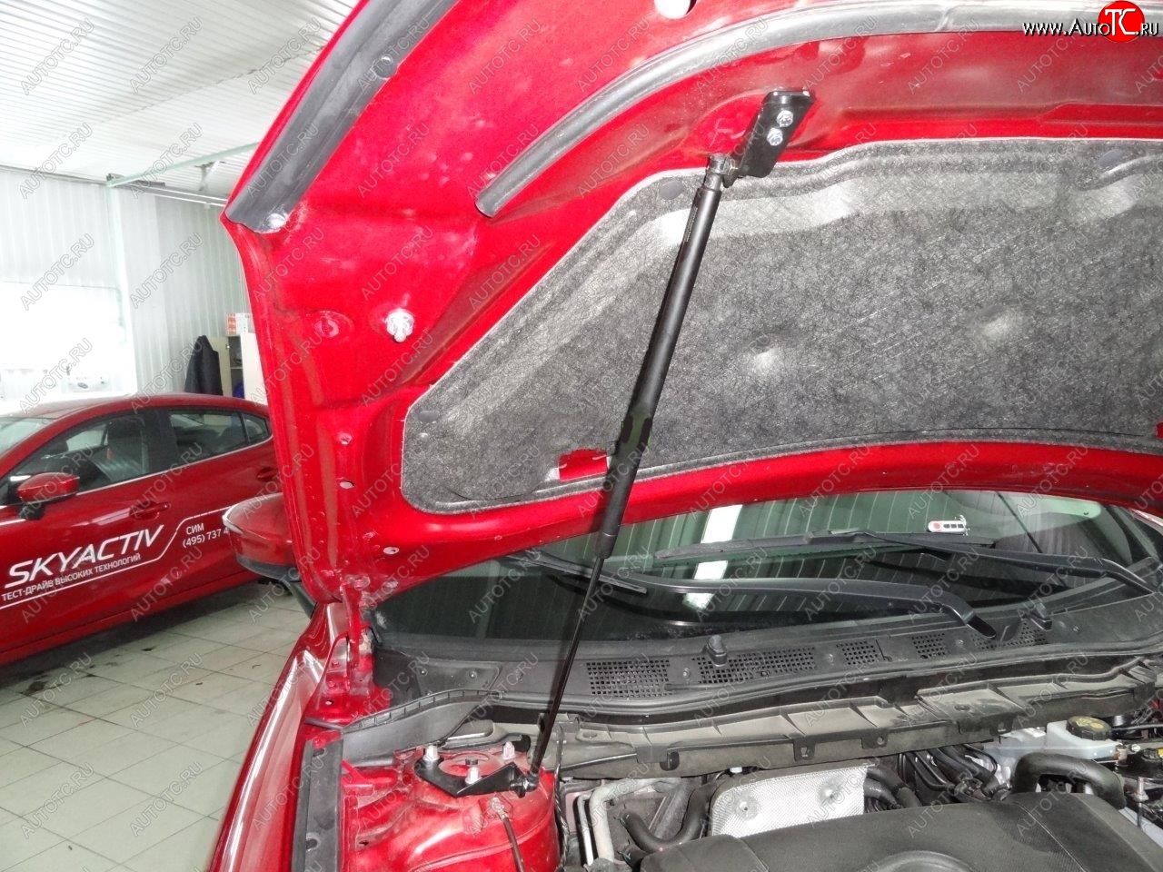 2 049 р. Упоры капота Russtal (1 штука) Mazda CX-5 KE дорестайлинг (2011-2014)  с доставкой в г. Пермь