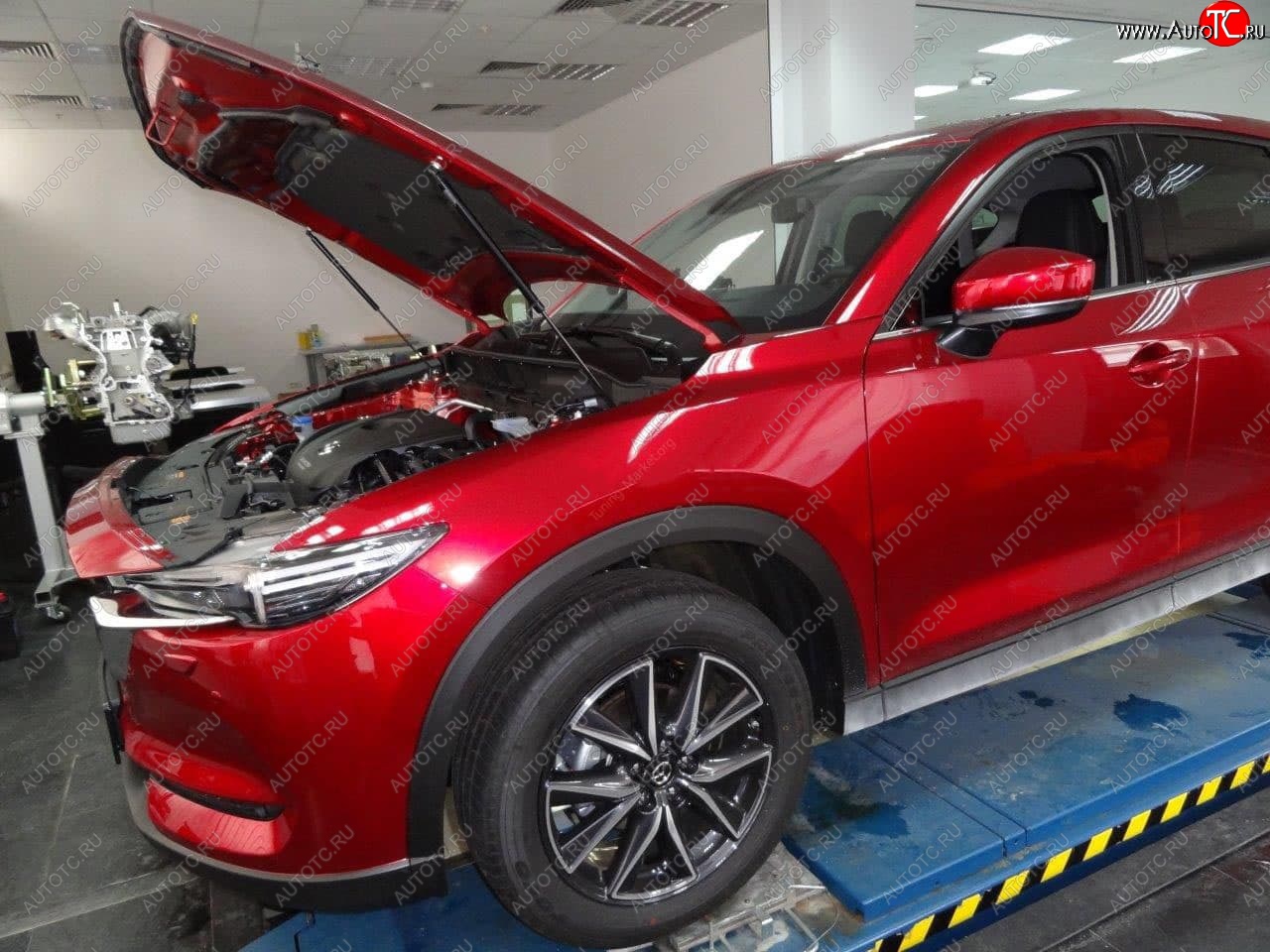 2 049 р. Упоры капота Russtal Mazda CX-5 KF (2016-2025)  с доставкой в г. Пермь