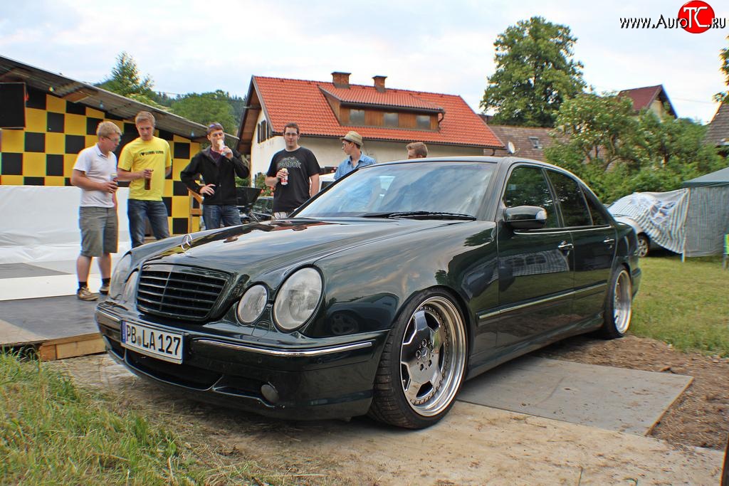 12 599 р. Передний бампер AMG Mercedes-Benz E-Class W210 дорестайлинг седан (1996-1999) (Неокрашенный)  с доставкой в г. Пермь