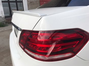 3 399 р. Лип спойлер АВТОКРАТ Лезвие Mercedes-Benz E-Class W212 рестайлинг седан (2013-2017) (Неокрашенный)  с доставкой в г. Пермь. Увеличить фотографию 3