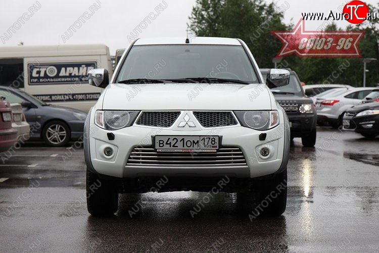 5 489 р. Декоративный элемент воздухозаборника Souz-96 (d16) Mitsubishi L200 5 KK,KL дорестайлинг (2015-2019)  с доставкой в г. Пермь