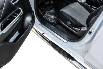 22 799 р. Защита порогов Slitkoff (Ø 76 мм, с проступями)  Mitsubishi L200  5 KK,KL (2015-2022) дорестайлинг, рестайлинг (Нержавеющая сталь)  с доставкой в г. Пермь. Увеличить фотографию 2