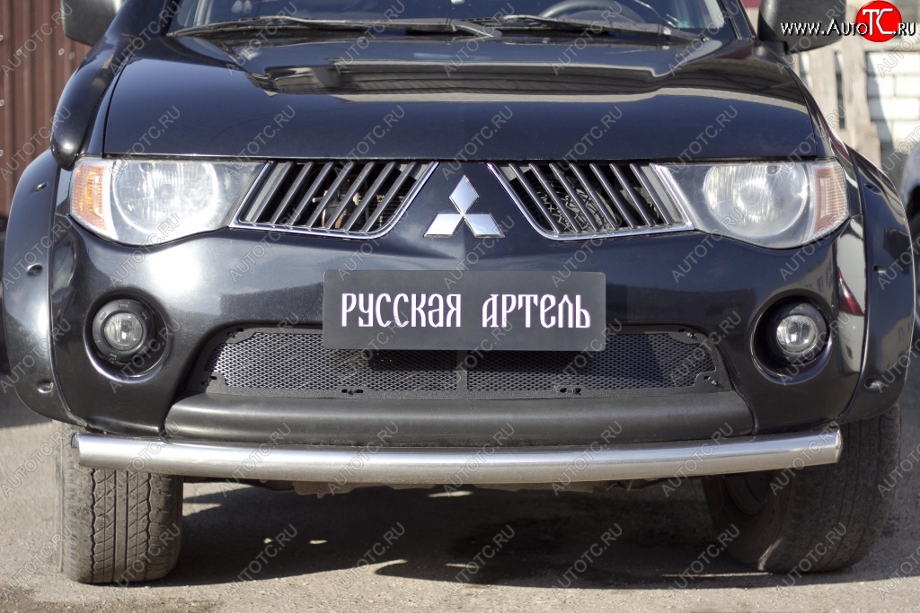 2 579 р. Защитная сетка решетки переднего бампера РА  Mitsubishi L200  4 (2006-2014)  дорестайлинг  с доставкой в г. Пермь
