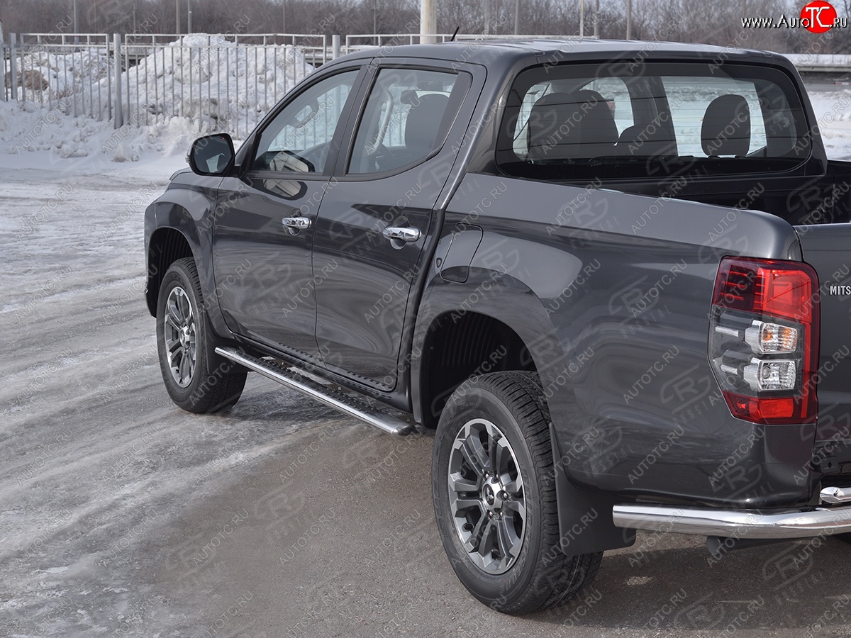 19 399 р. Защита порогов (Ø120x60 мм с проступью, нержавейка) Russtal Mitsubishi L200 5 KK,KL рестайлинг (2018-2022)  с доставкой в г. Пермь