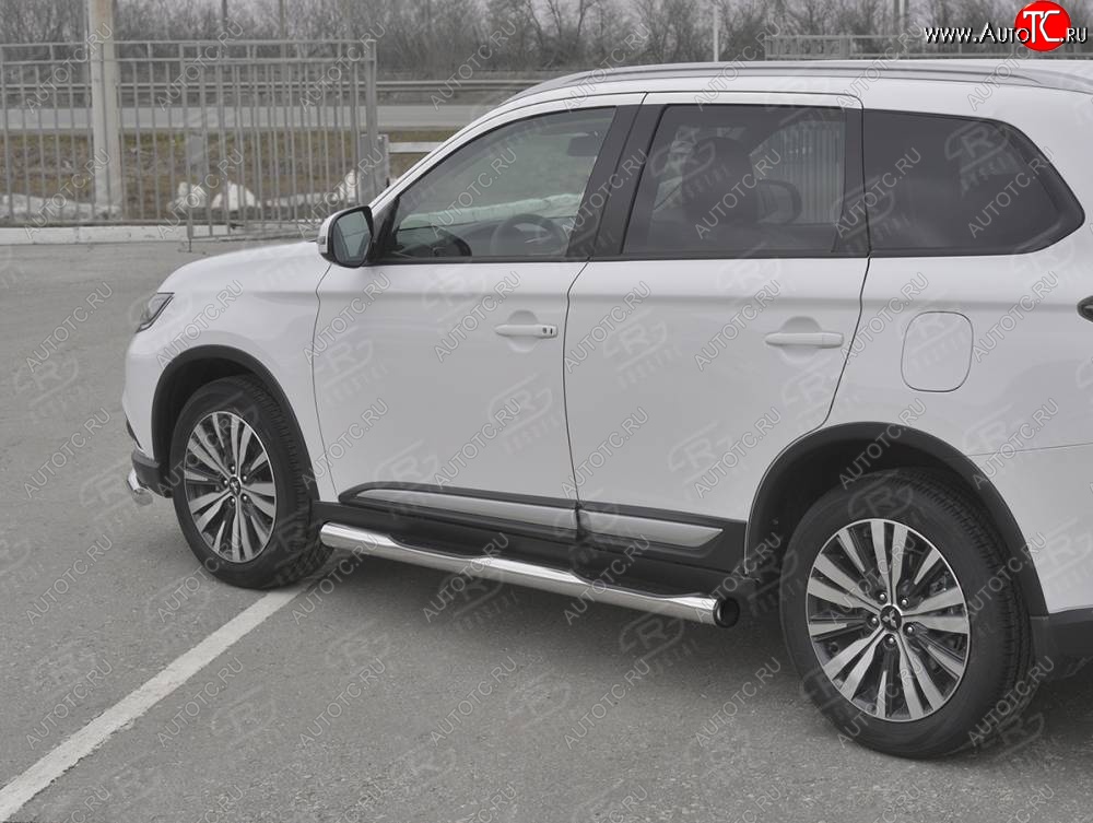 22 549 р. Защита порогов (Ø76 мм с проступью, нержавейка) SLITKOFF  Mitsubishi Outlander  GF (2018-2022) 3-ий рестайлинг (С пластиковыми заглушками на торцах)  с доставкой в г. Пермь