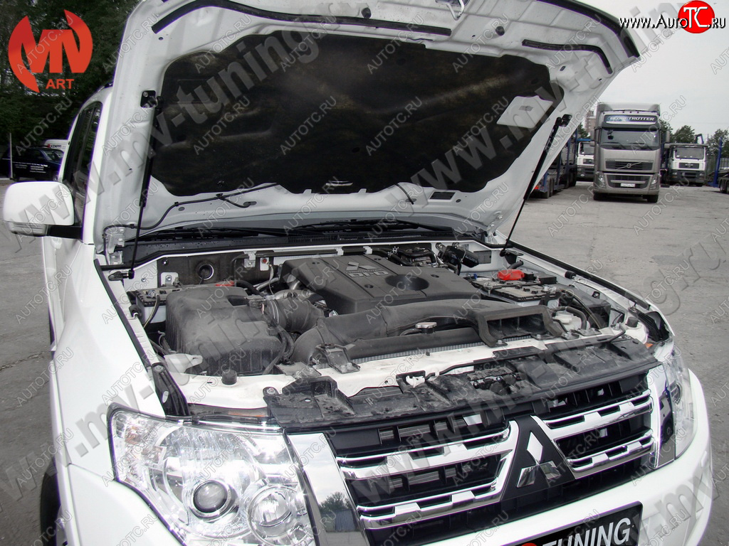 4 099 р. Упор капота MV-Tuning (двойной) Mitsubishi Pajero 4 V90 дорестайлинг (2006-2011)  с доставкой в г. Пермь