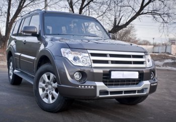 Накладка на передний бампер BROOMER Design Mitsubishi Pajero ( 4 V90,  4 V80) (2011-2015) 1-ый рестайлинг, 3 дв. 1-ый рестайлинг