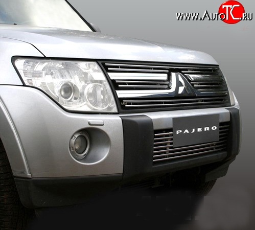 5 799 р. Декоративная вставка воздухозаборника дорестайлинг Berkut Mitsubishi Pajero 4 V80 дорестайлинг (2006-2011)  с доставкой в г. Пермь