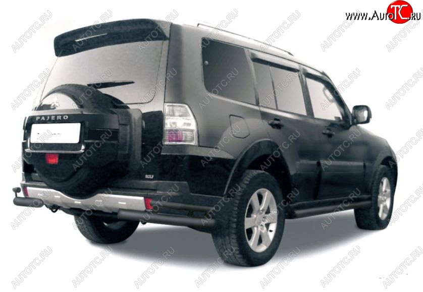 4 399 р. Защита заднего бампера (уголки, 2 трубы d76 и 42 mm) Mitsubishi Pajero 4 V90 дорестайлинг (2006-2011) (сталь, черный цвет)  с доставкой в г. Пермь