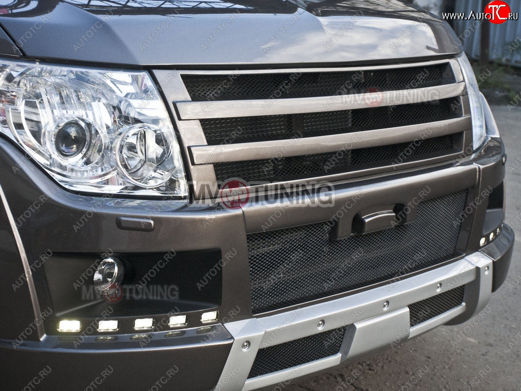 8 199 р. Решётка радиатора BROOMER Design  Mitsubishi Pajero ( 4 V90,  4 V80) (2006-2015) дорестайлинг, 1-ый рестайлинг, 3 дв. 1-ый рестайлинг (Неокрашенная)  с доставкой в г. Пермь