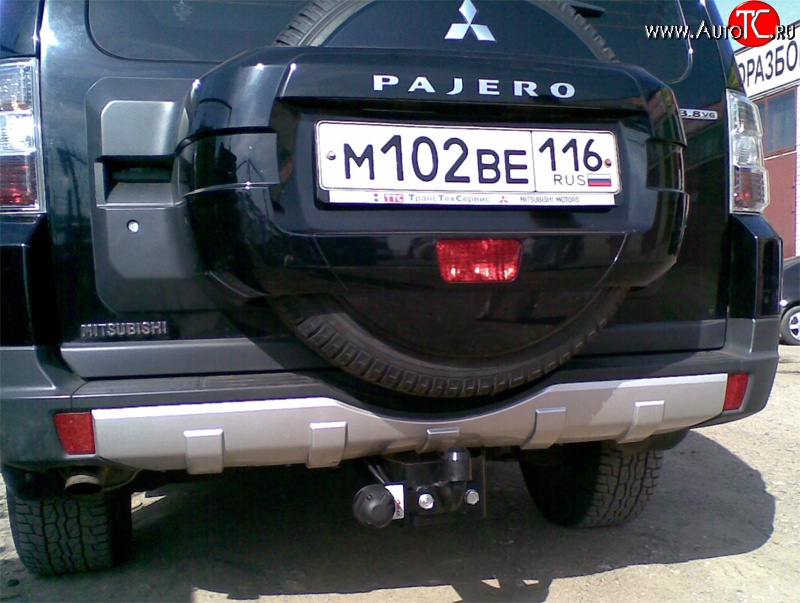 8 459 р. Фаркоп (3 дв.) NovLine Mitsubishi Pajero 4 V90 дорестайлинг (2006-2011)  с доставкой в г. Пермь