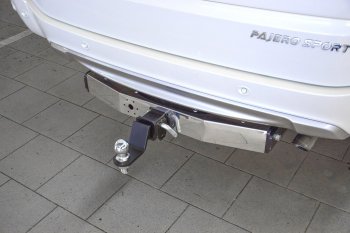 20 299 р. Фаркоп PT GROUP /съемный квадрат/ с НЕРЖ накладкой MITSUBISHI Pajero Sport 2008-2020   Mitsubishi Pajero Sport  QE (2015-2021) дорестайлинг  с доставкой в г. Пермь. Увеличить фотографию 2