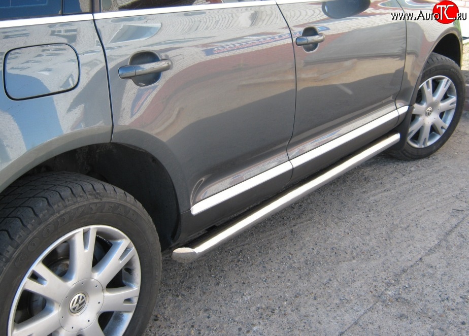 19 999 р. Защита порогов (Ø63 мм, нержавейка) SLITKOFF Volkswagen Touareg GP рестайлинг (2006-2010) (торцы 45°)  с доставкой в г. Пермь