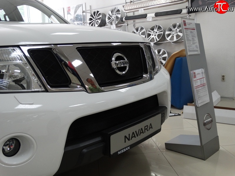 1 469 р. Нижняя сетка на бампер Russtal (черная) Nissan Pathfinder R51 рестайлинг (2009-2014)  с доставкой в г. Пермь