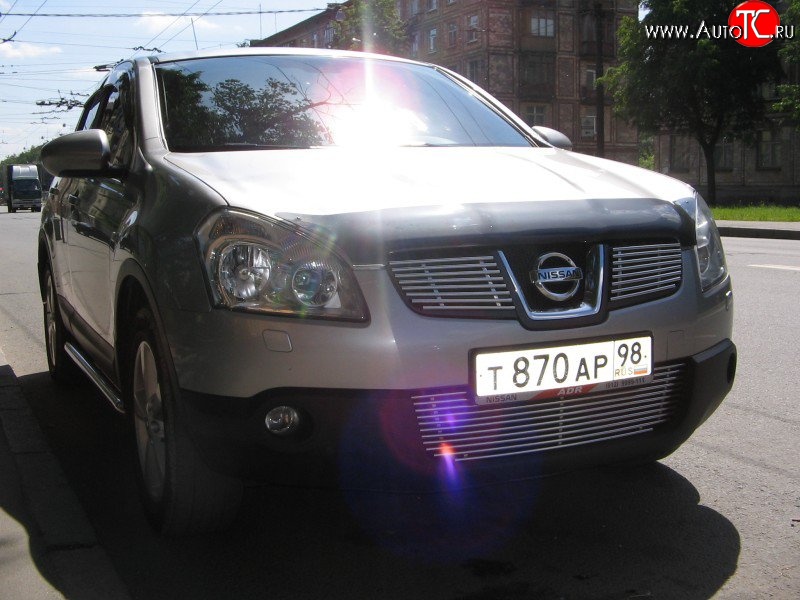 4 399 р. Декоративная вставка решетки радиатора Berkut Nissan Qashqai 1 дорестайлинг (2007-2010)  с доставкой в г. Пермь