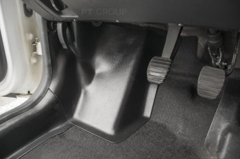 3 279 р. Накладки на ковролин пола Petroil Tuning  Nissan Terrano  D10 (2013-2022), Renault Duster  HS (2015-2021)  с доставкой в г. Пермь. Увеличить фотографию 6