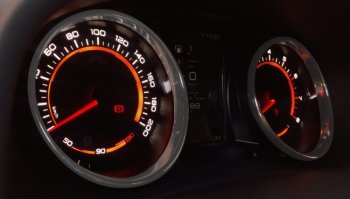 75 579 р. Приборная панель Ferrum GF 890 PH2 (подсветка оранжевый и голубой) Nissan Terrano D10 дорестайлинг (2013-2016) (Серебро (шкалы оранжевый, голубой))  с доставкой в г. Пермь. Увеличить фотографию 3