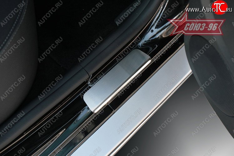 2 249 р. Пороги накладки без логотипа Nissan Terrano D10 дорестайлинг (2013-2016)  с доставкой в г. Пермь