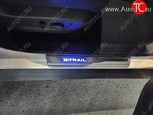 4 399 р. Накладка порога двери нерж. Nissan X-Trail 2014+  Nissan X-trail  3 T32 (2013-2022) дорестайлинг, рестайлинг  с доставкой в г. Пермь