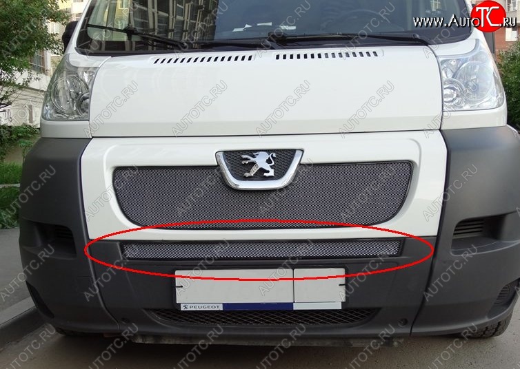2 199 р. Средняя решётка в воздуховод автомобиля Russtal (хром) Peugeot Boxer 250 (2006-2014)  с доставкой в г. Пермь